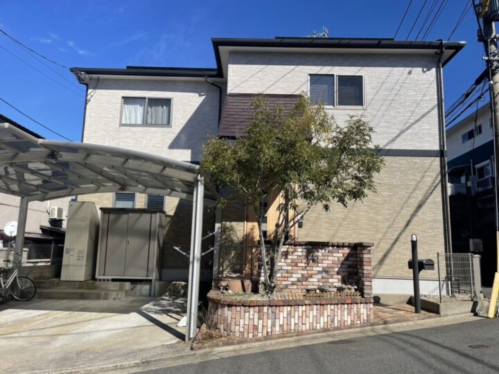 匿名希望様邸　屋根・外壁塗装工事、付帯工事『元の色を生かした透明感のある仕上げ』