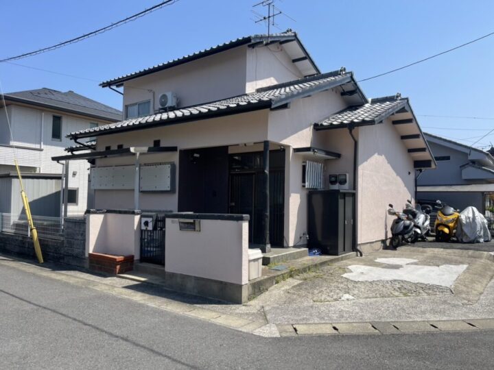 遠賀郡 浜崎様邸　外壁塗装工事、付帯工事「既存の魅力を活かしながら、彩りをプラスした外観」