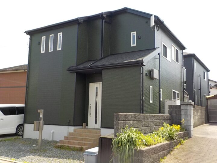 遠賀郡 F様邸　外壁塗装工事、付帯工事「清潔感のある白い外観から、落ち着きと高級感をまとった深緑へ。」