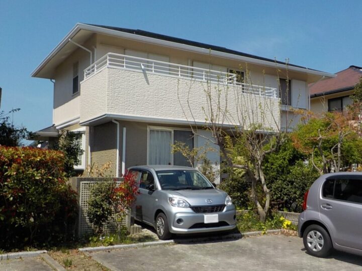 匿名希望様邸　屋根・外壁塗装工事、付帯工事『元の色を生かした透明感のある仕上げ』