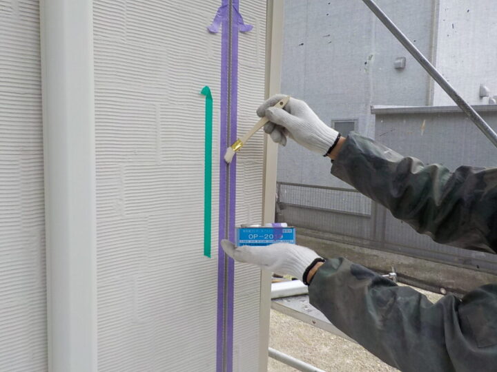 ④接着剤塗布➡